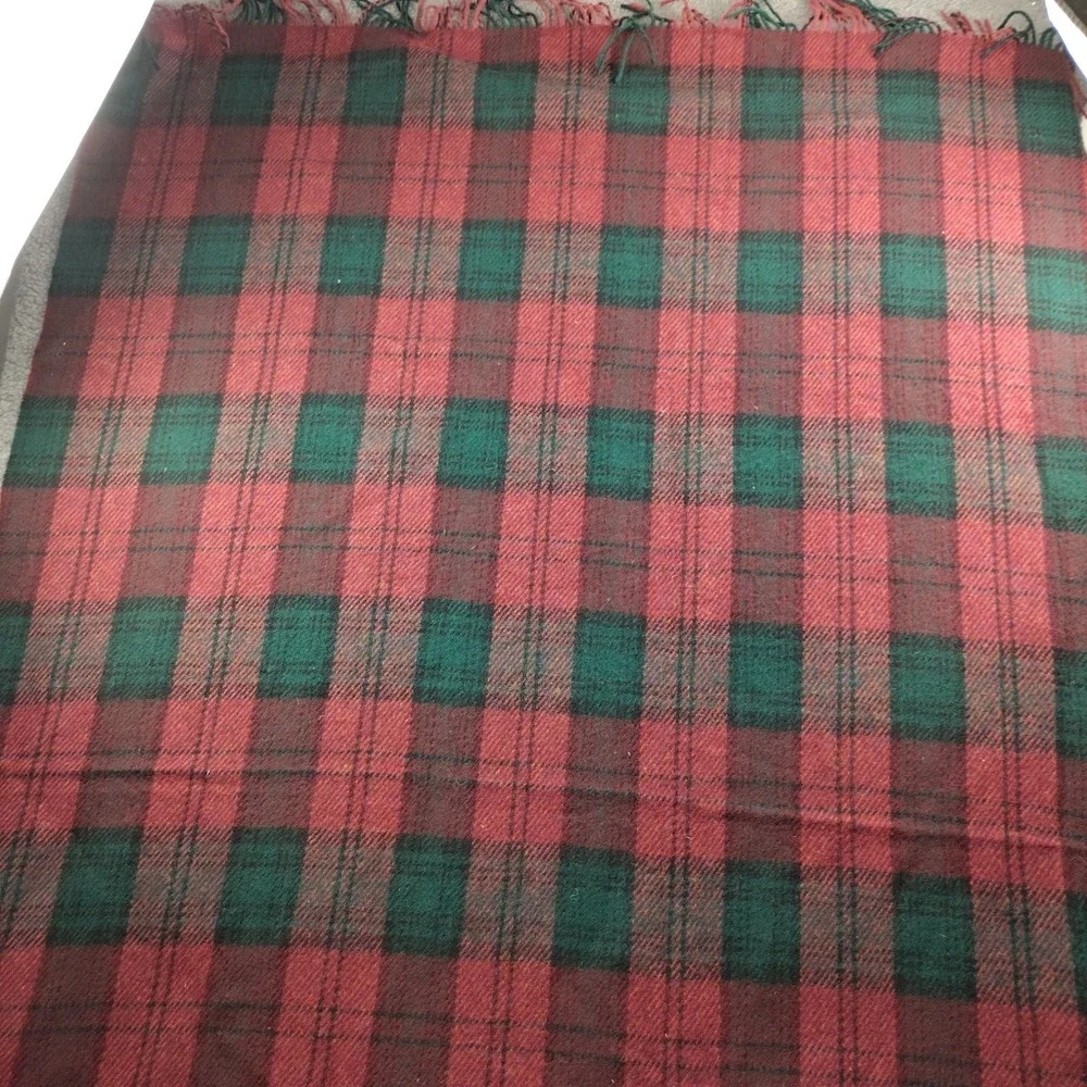 John Hanly & co Blanket Size 54x72 Wool Throw Red Tartan plaid Fringe ireland